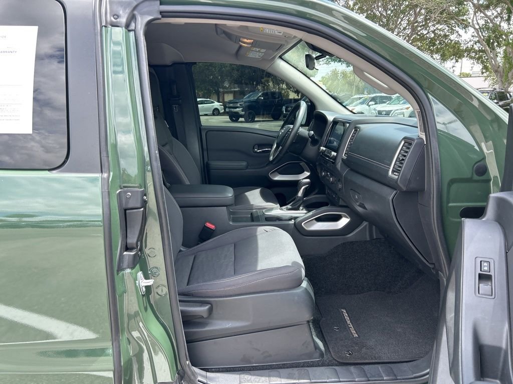 Used 2024 Green Nissan SV image 44
