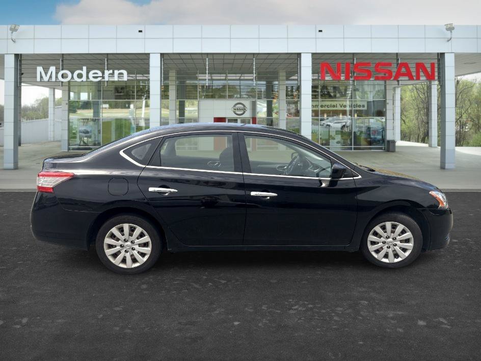 Used 2015 Super Black Nissan SV image 6
