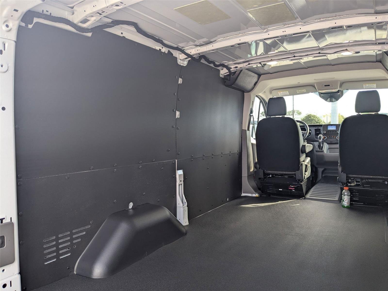 New 2025 Oxford White Ford Cargo Van image 34