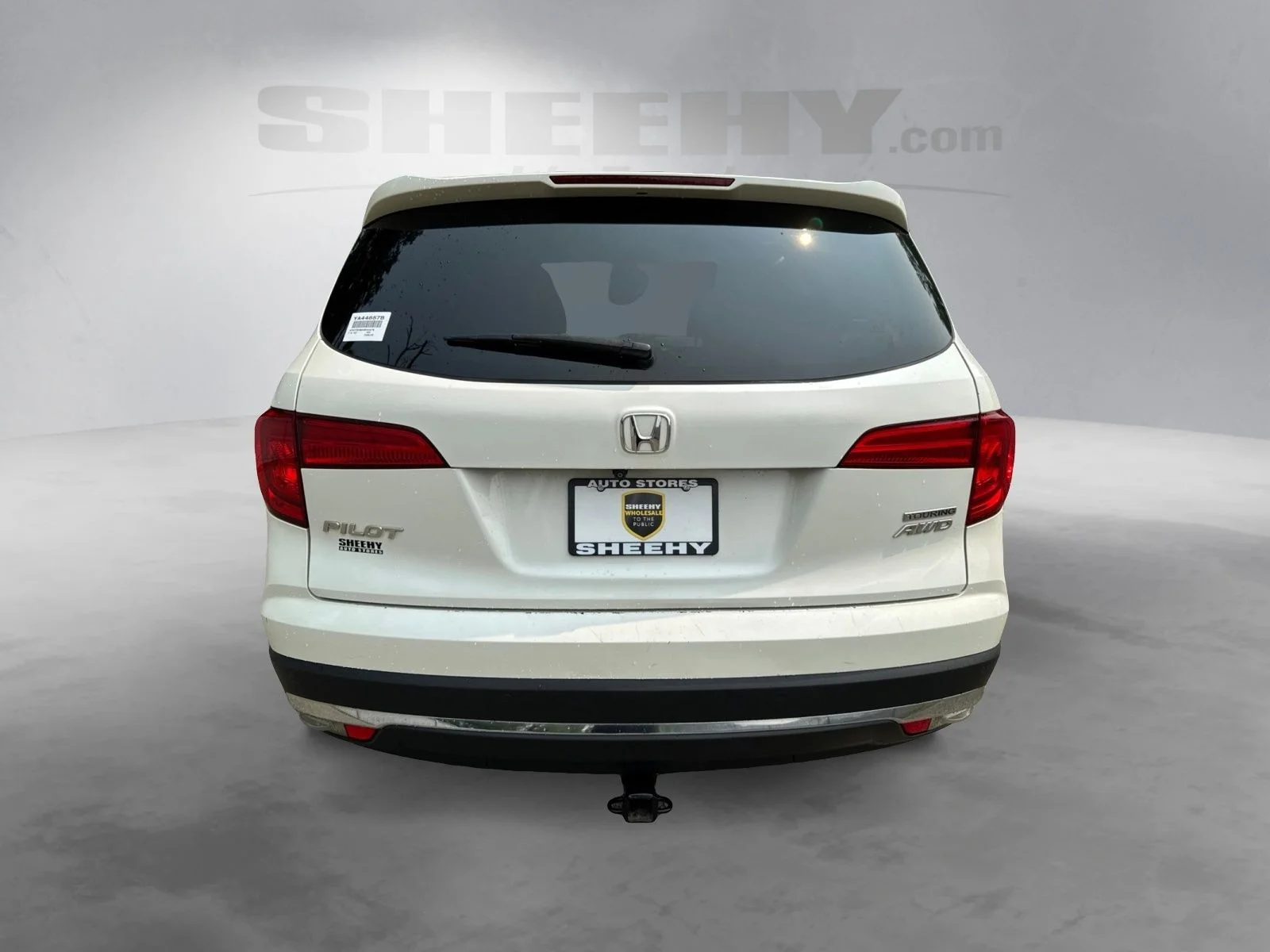 Used 2017 White Diamond Pearl Honda Touring image 14