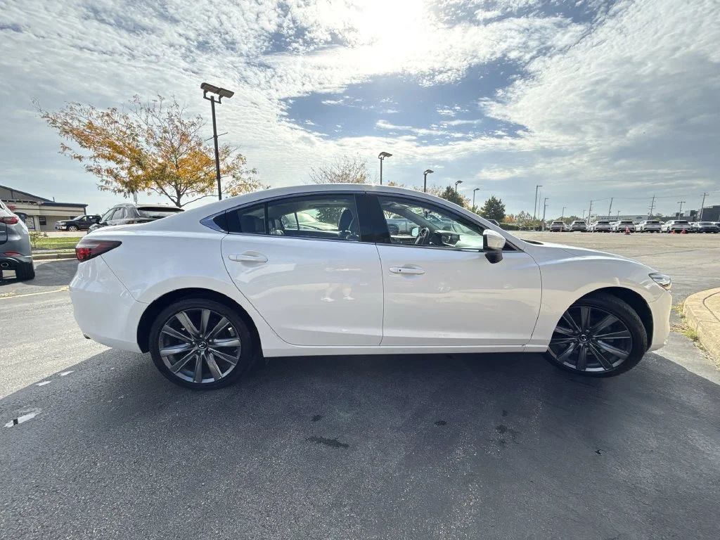 Used 2018 White Mazda Touring image 4