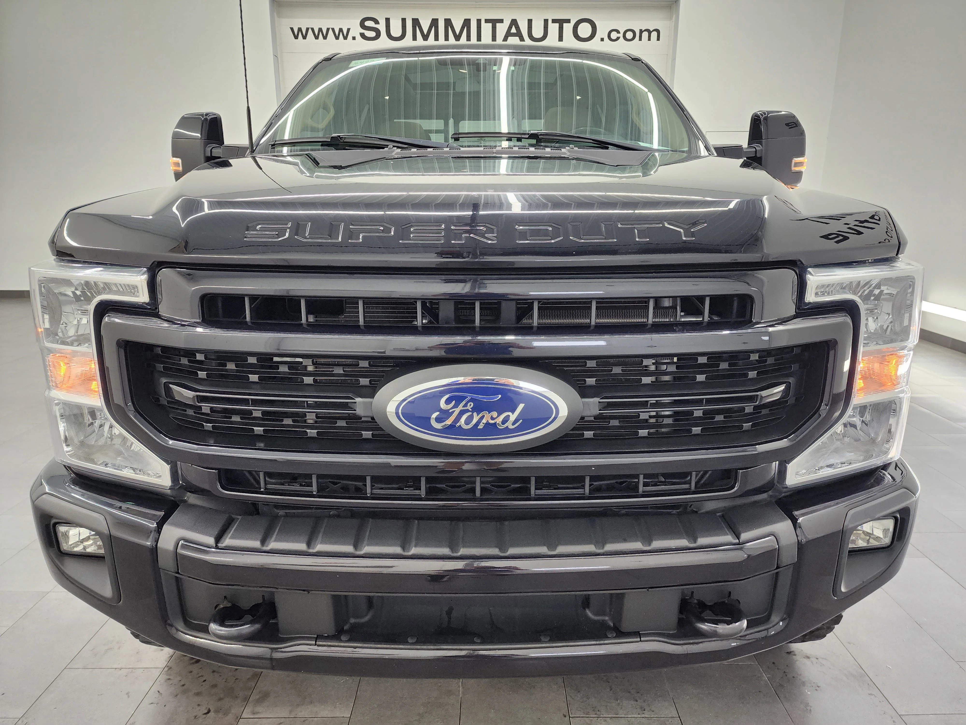 Used 2022 Agate Black Metallic Ford Lariat image 22