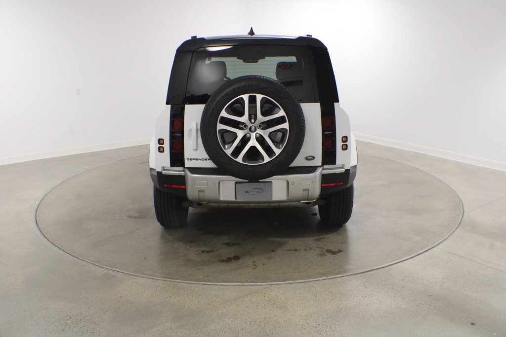 Certified Used 2023 Fuji White Land Rover S image 5