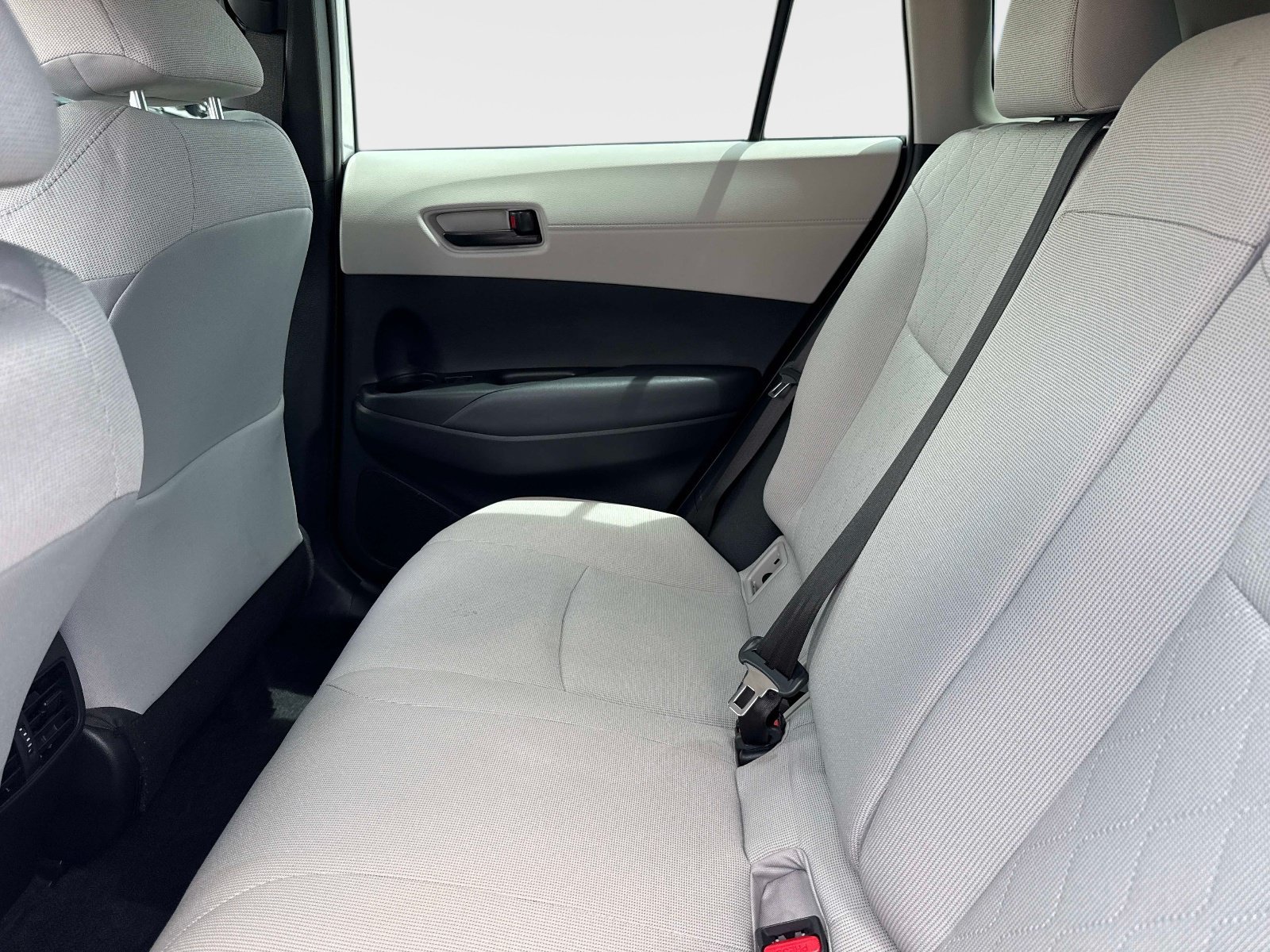 Used 2026 Wind Chill Pearl Toyota L image 13
