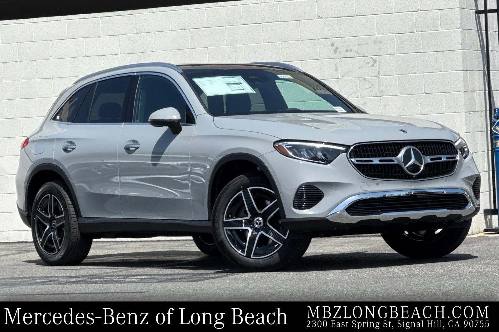 2026 Mercedes-Benz GLC GLC 300's photo
