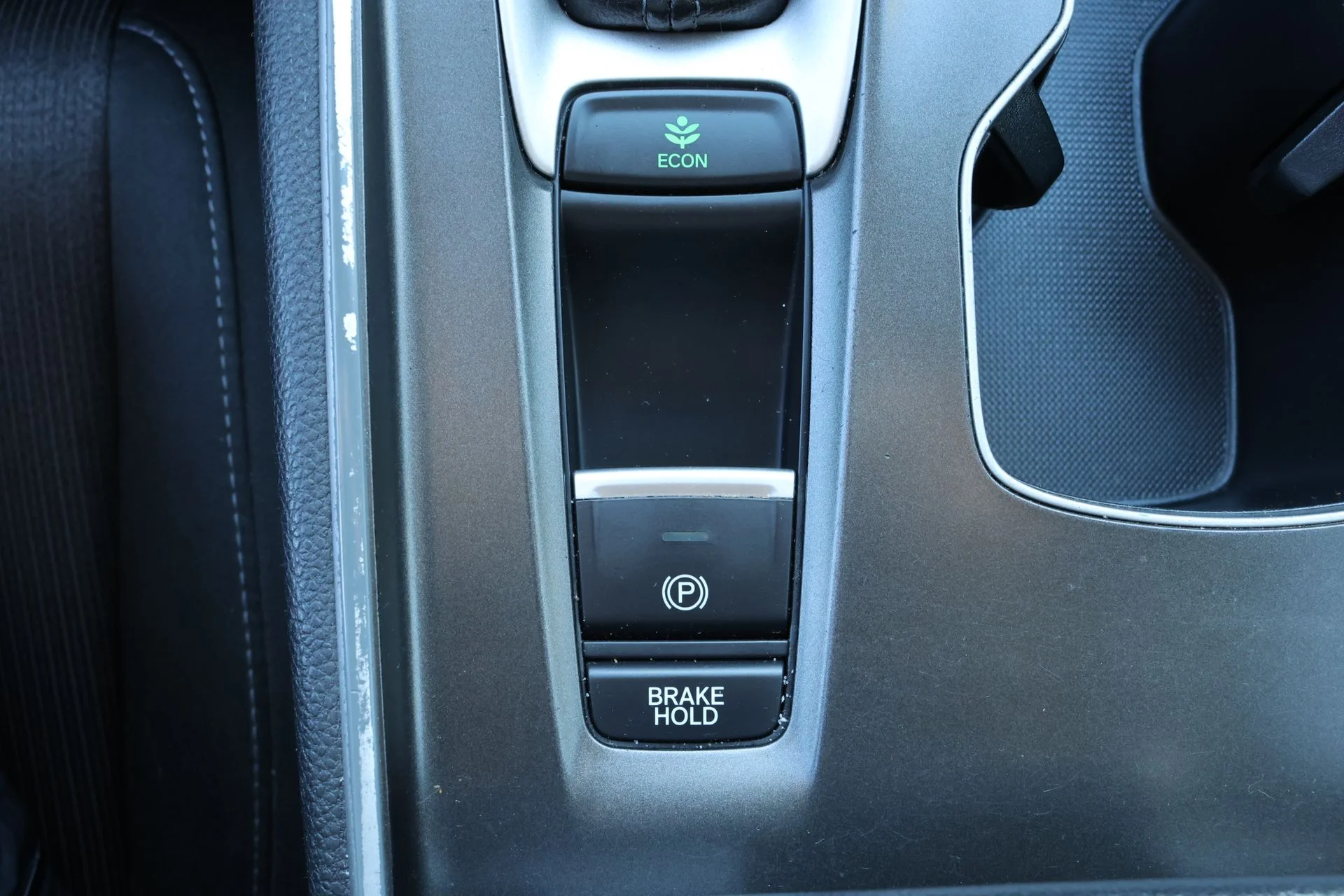 Used 2020 White Honda LX image 14