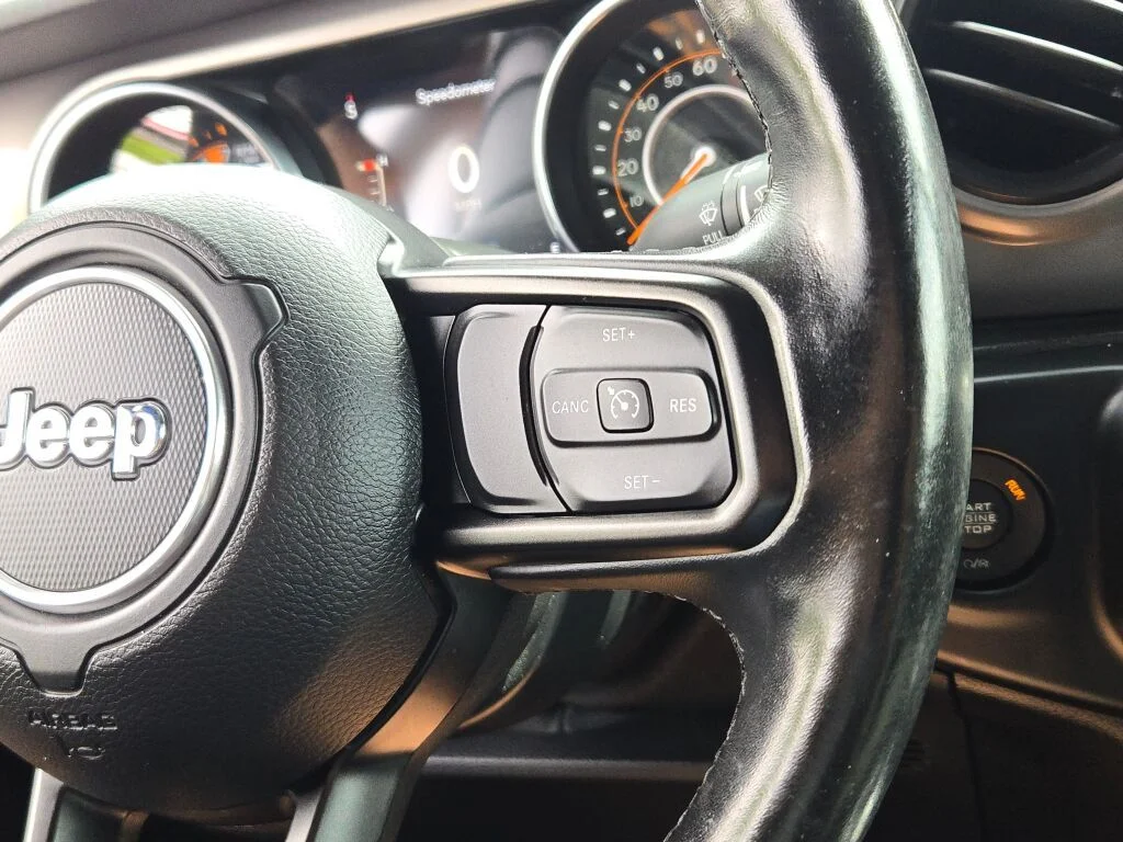 Used 2020 Black Jeep Unlimited Sport image 34