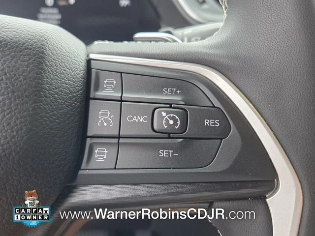 Used 2024 Silver Jeep Laredo image 27