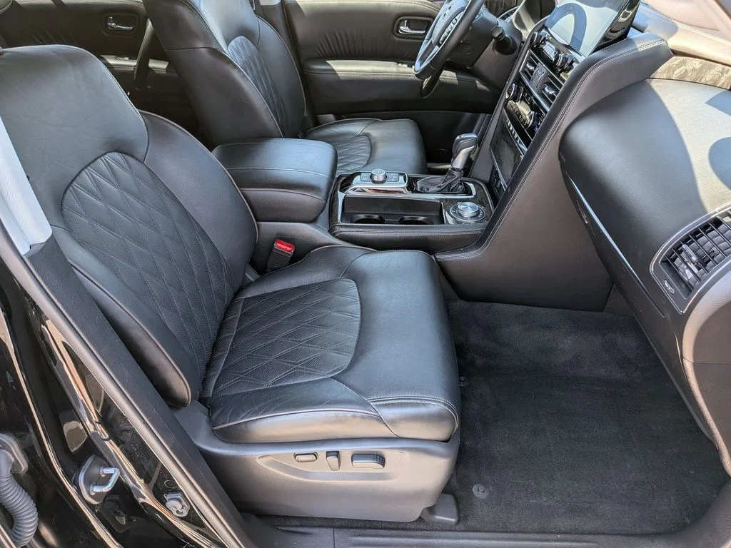 Used 2022 Black Nissan Platinum image 34
