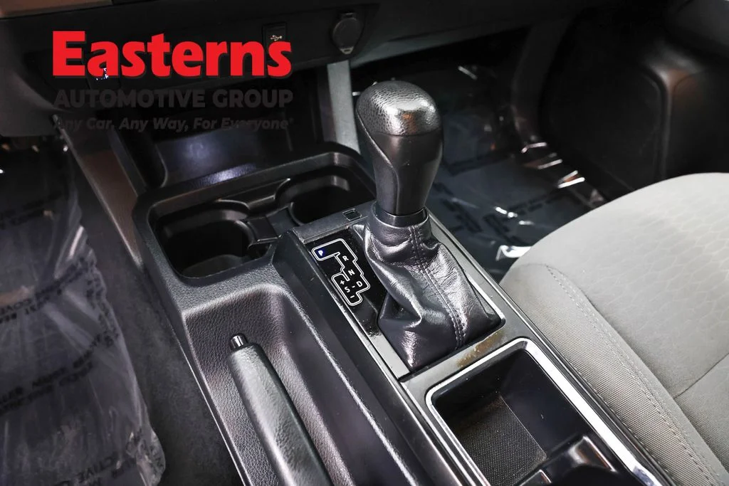 Used 2019 White Toyota SR image 13