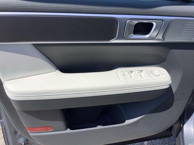 New 2026 Gray Hyundai SEL image 10