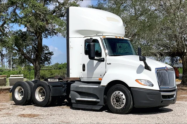 2021 International LT625 6x4 