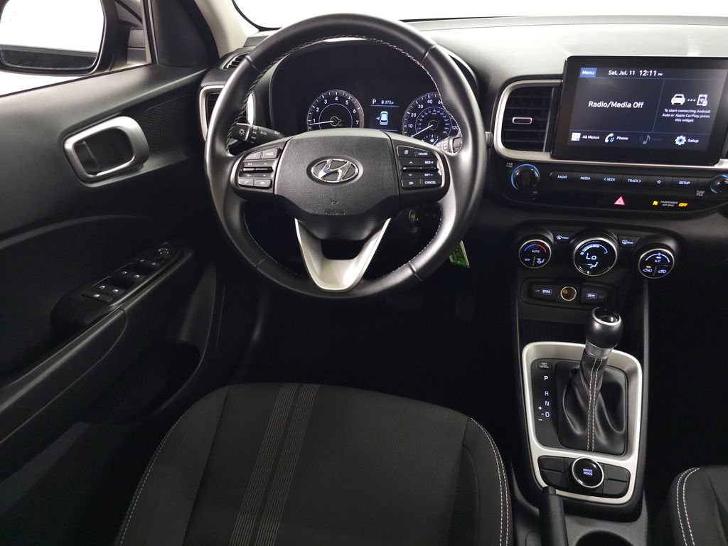 Certified Used 2022 Black Noir Pearl Hyundai SEL image 18