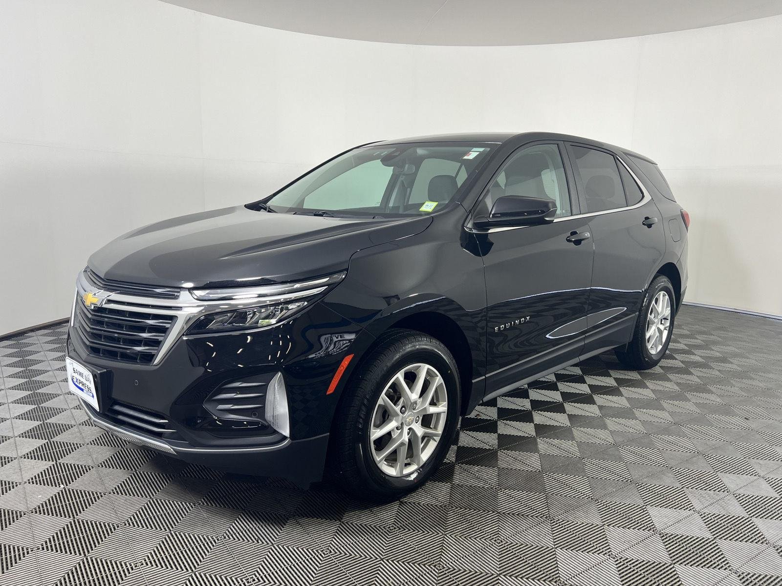 Used 2024 Black Metallic Chevrolet LT image 27