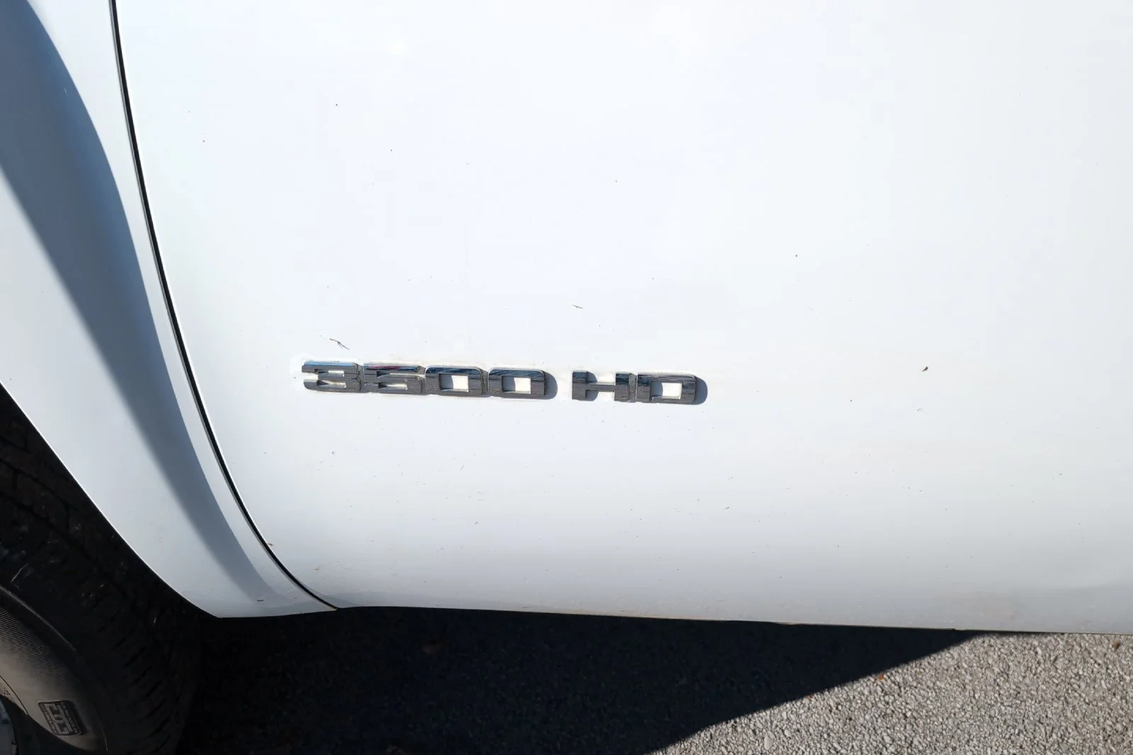 Used 2011 SUMMIT WHITE Chevrolet WT image 9