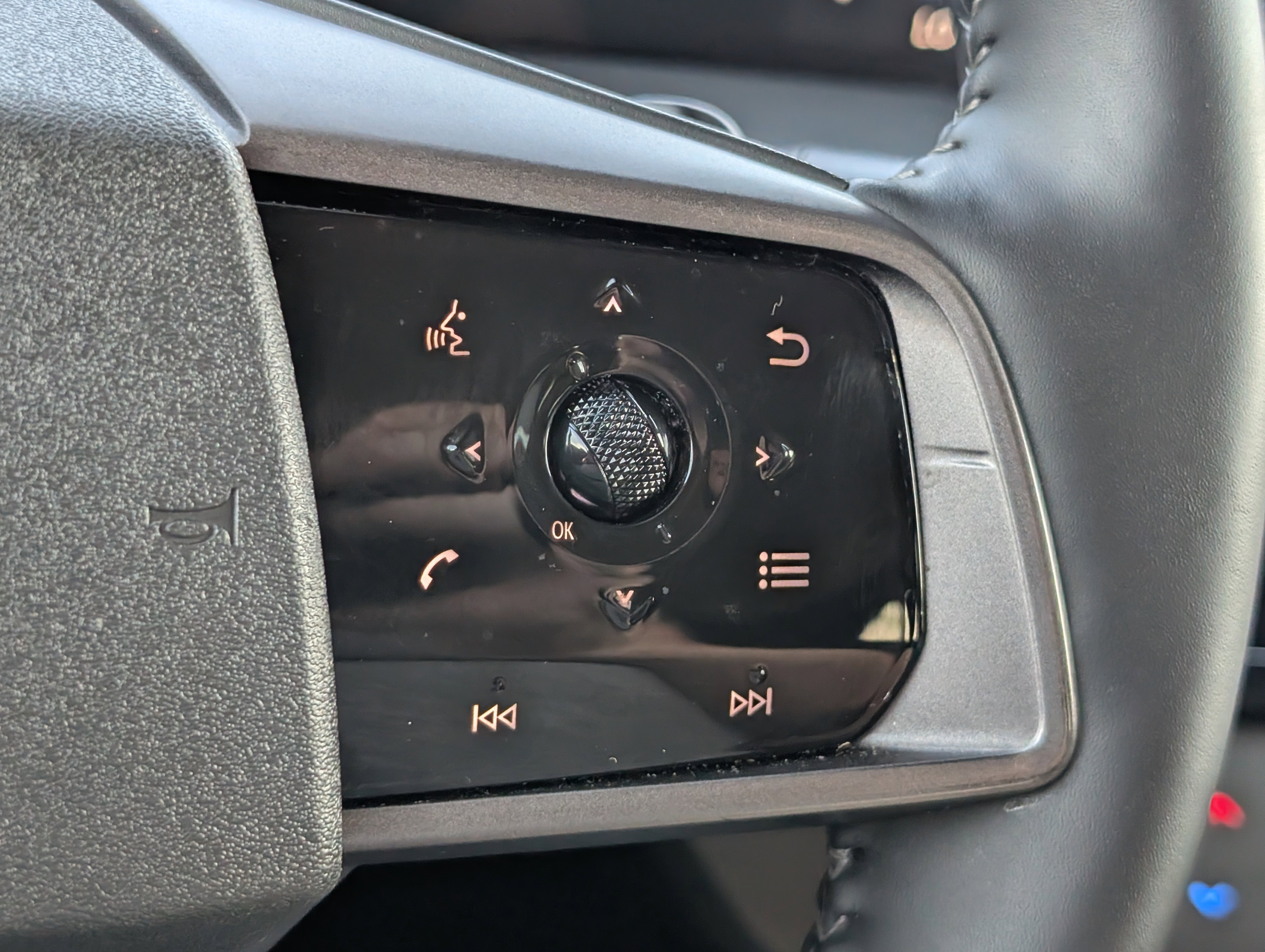 Used 2025 Gun Metallic Nissan SV image 23
