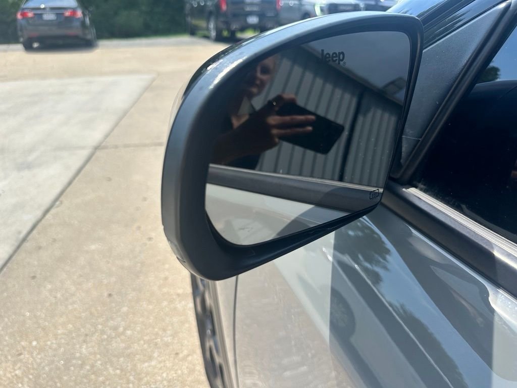 Used 2022 Gray Jeep Trailhawk image 11