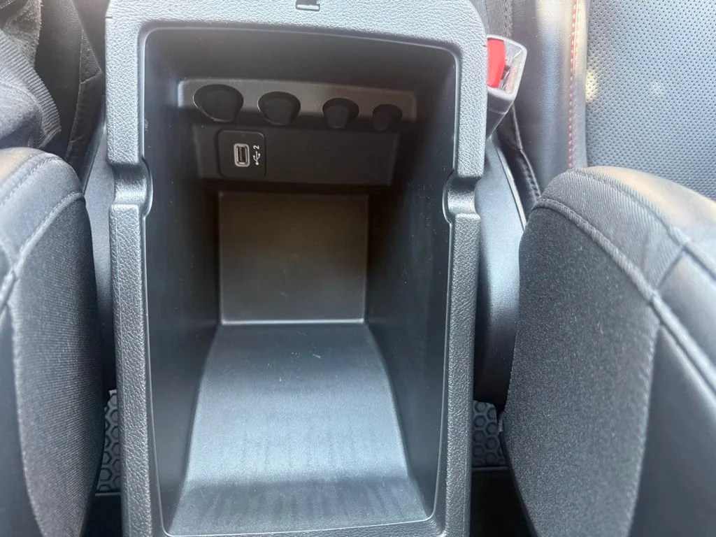 Used 2022 White Jeep Trailhawk image 28