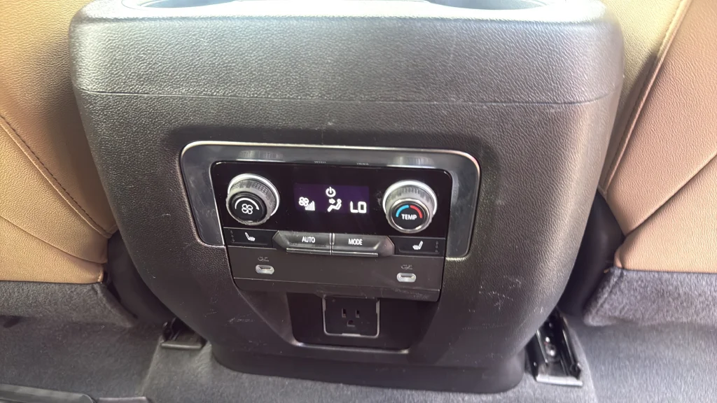 Used 2024 Gray Chevrolet Premier image 21
