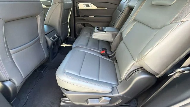 New 2027 White Ford 4DR 4WD ACTIVE image 16