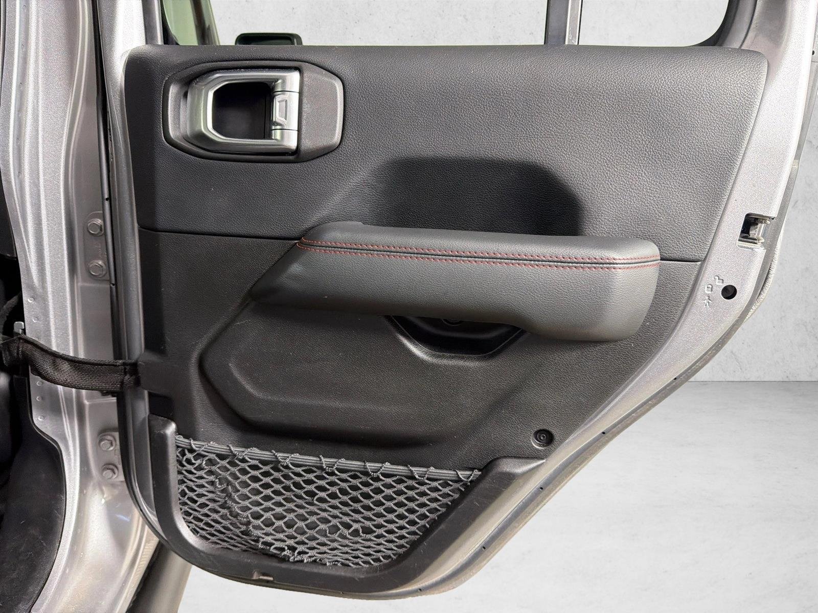 Used 2019 Billet Silver Metallic Clearcoat Jeep Rubicon image 17