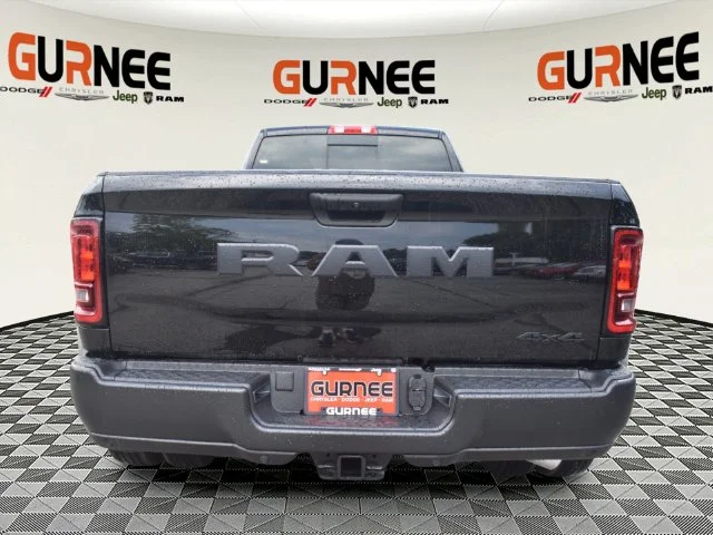 New 2026 Diamond Black Crystal Pearl-Coat Exterior Paint RAM Tradesman image 4