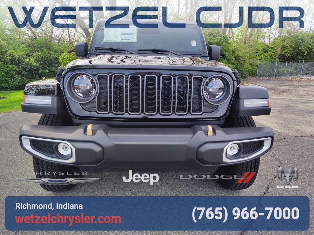 New 2026 Black Clear-Coat Exterior Paint Jeep 85th Anniversary Edition image 2