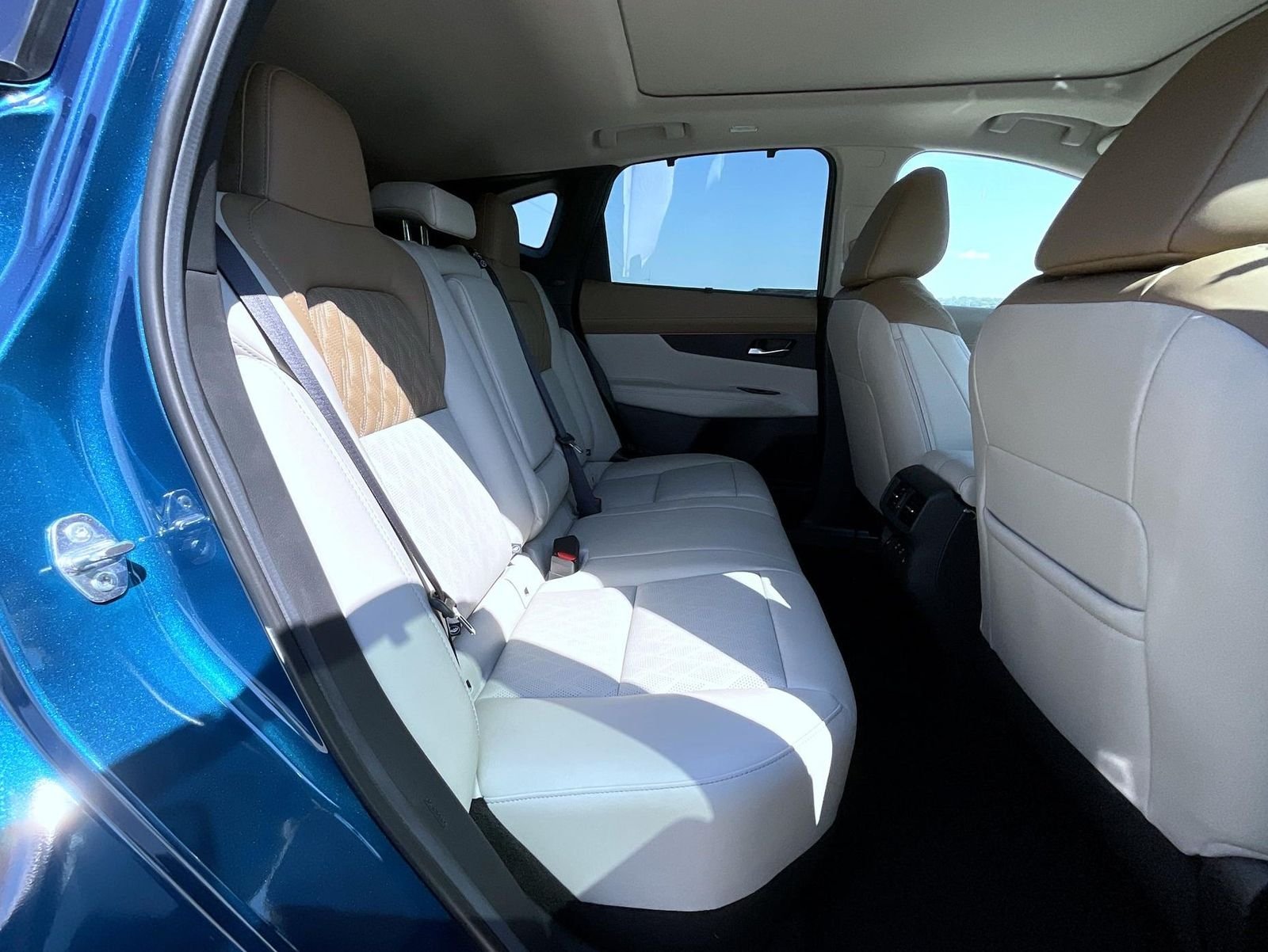 New 2027 Aurora Blue Pearl Metallic Nissan Platinum image 19