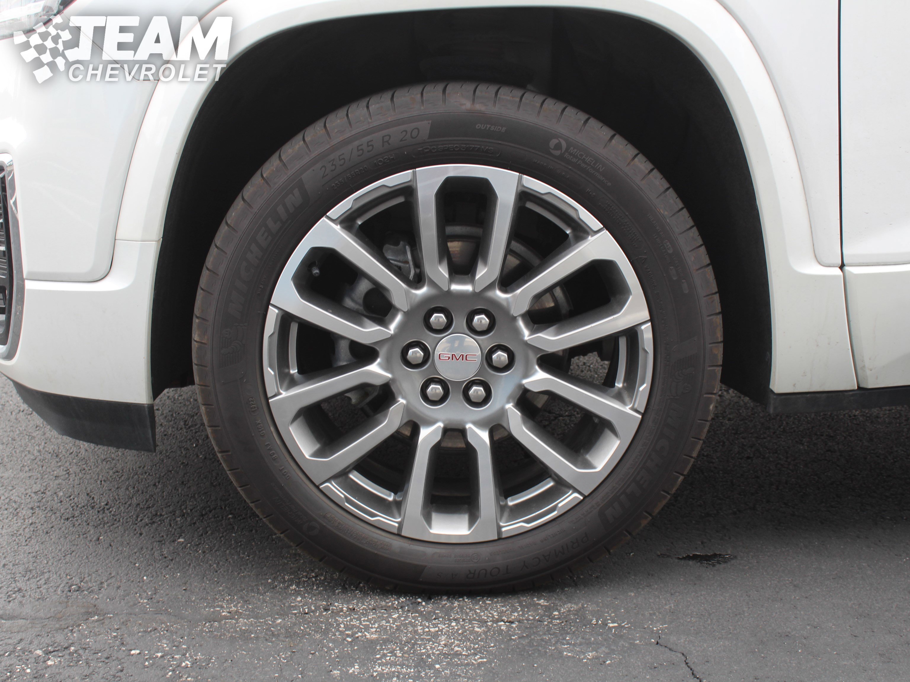 2023 GMC Acadia Denali - Photo 35