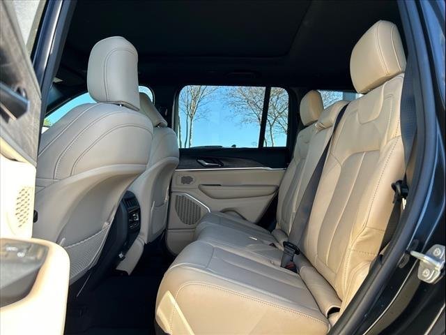 Used 2024 Rocky Mountain Pearlcoat Jeep  image 29