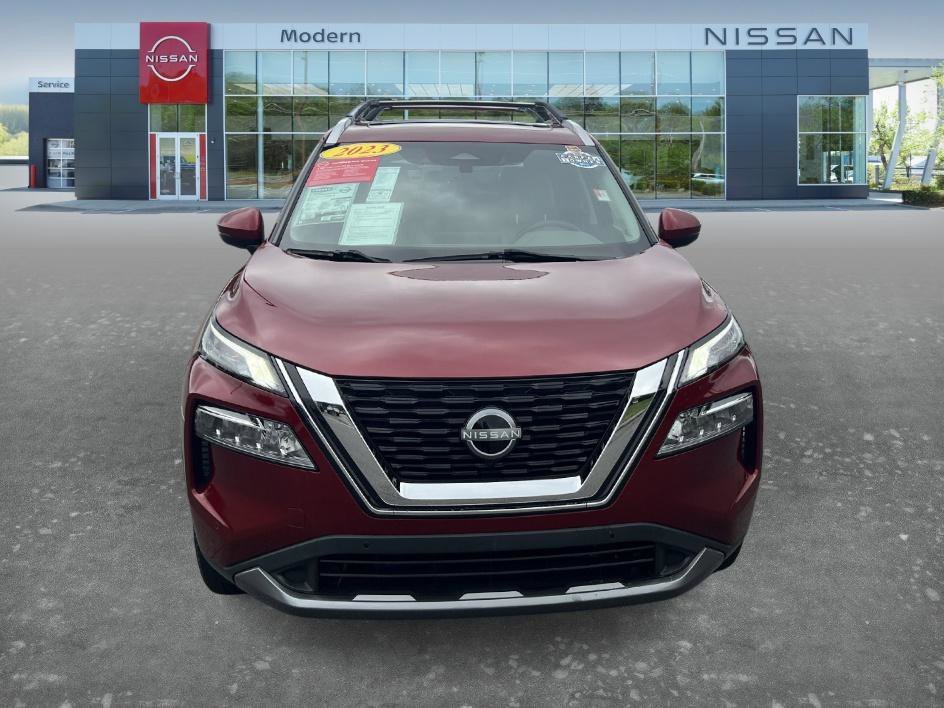 Used 2023 Scarlet Ember Tintcoat Nissan SL image 2