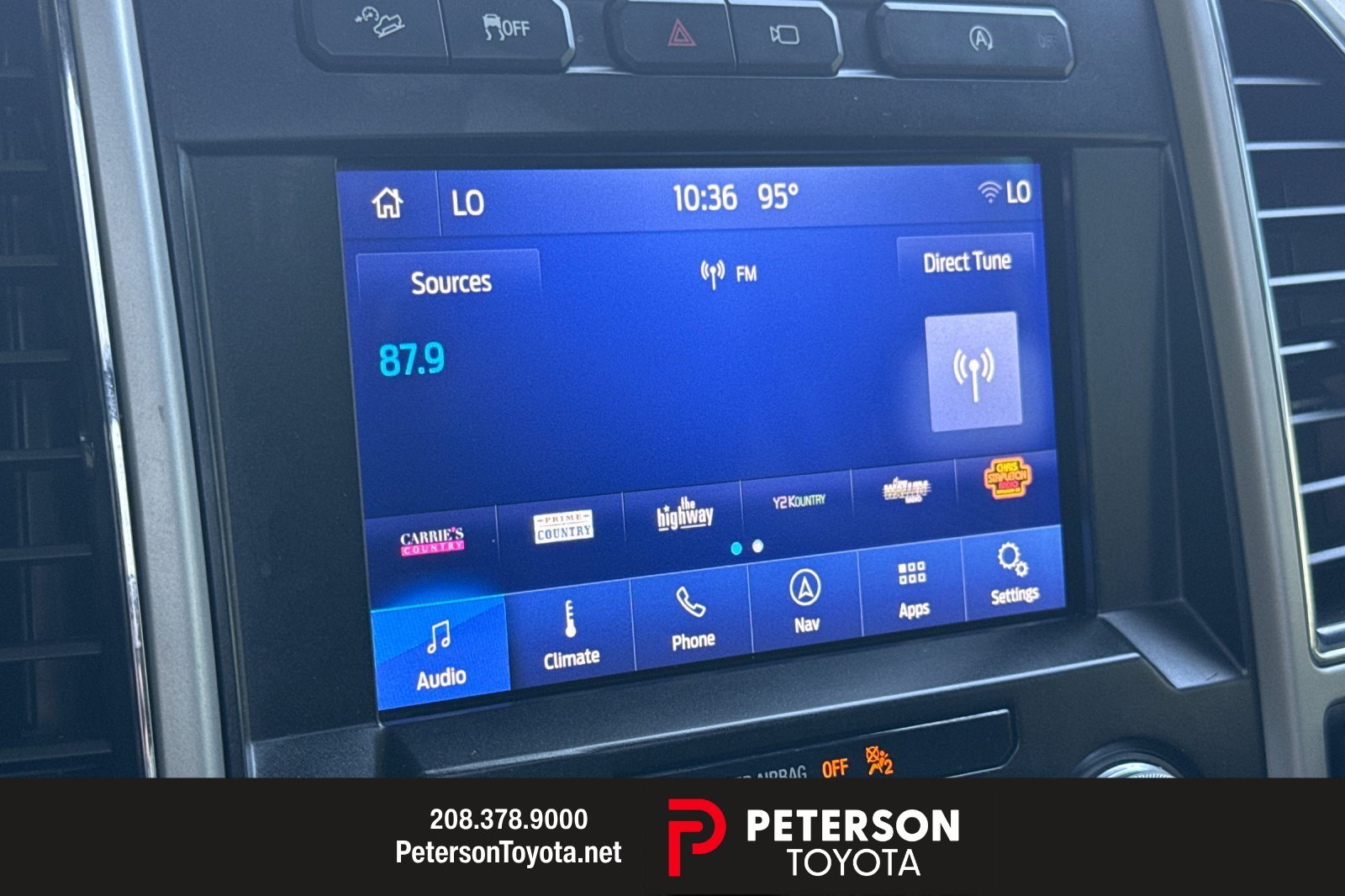 Used 2020 White Ford Lariat image 16