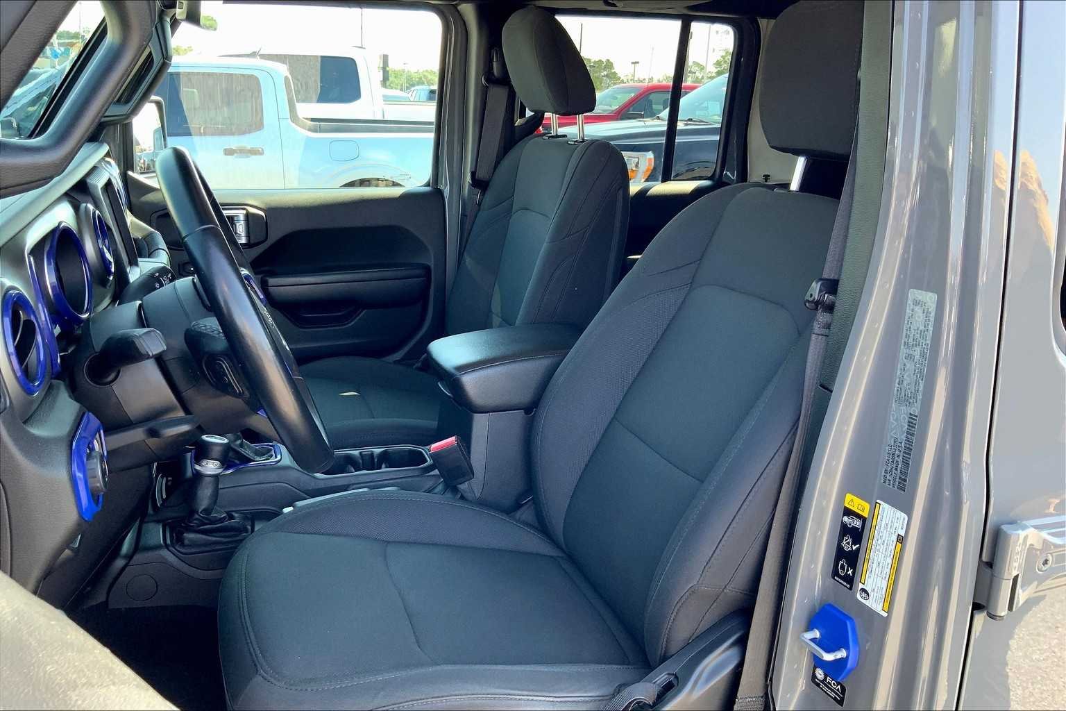 Certified Pre-Owned 2021 Jeep Gladiator Willys