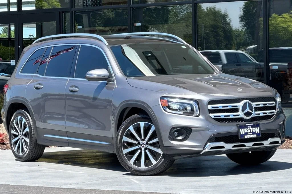 2022 Mercedes-Benz GLB GLB 250 4MATIC's photo