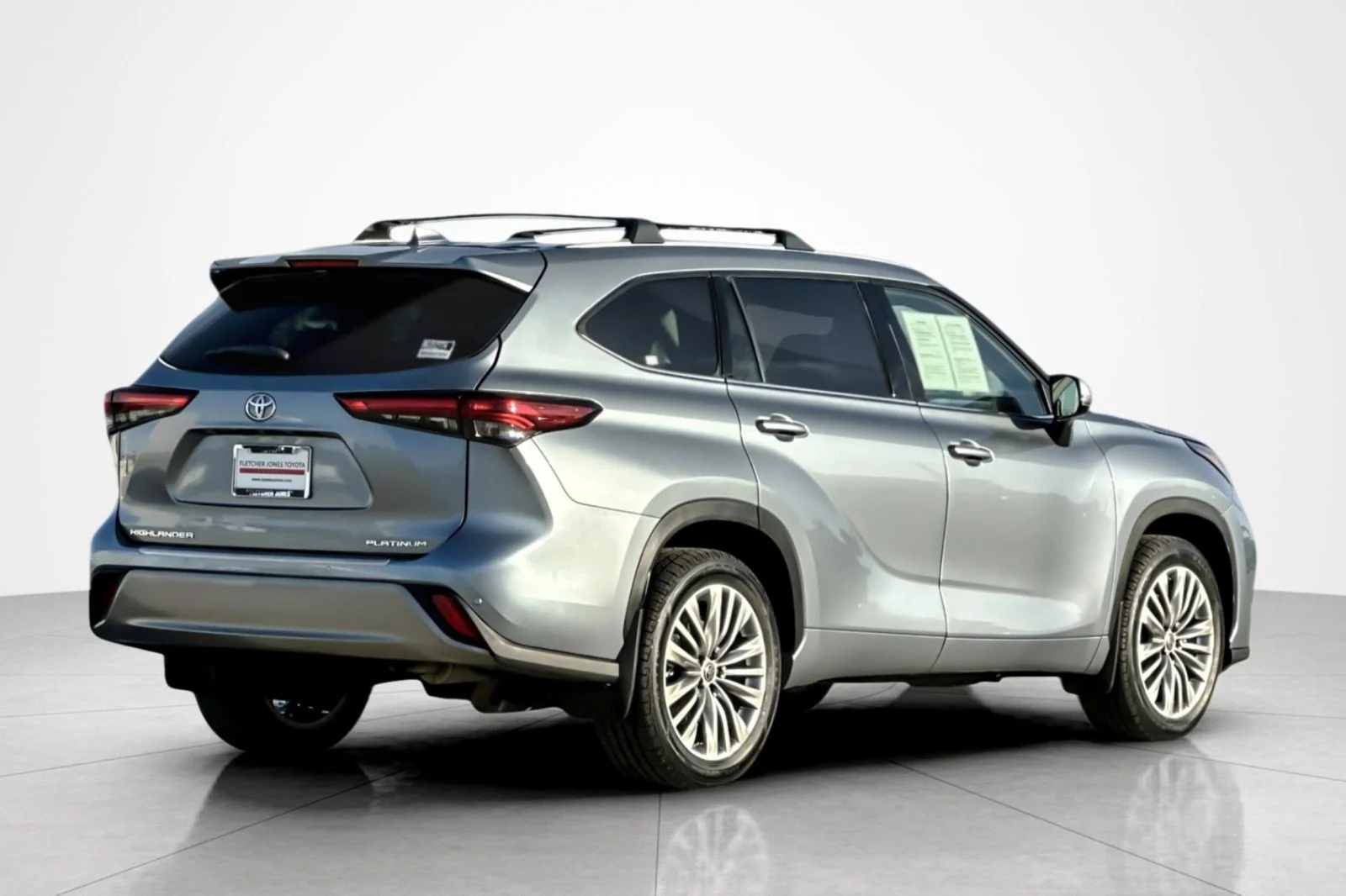 Certified Used 2022 Moon Dust Toyota Platinum image 5