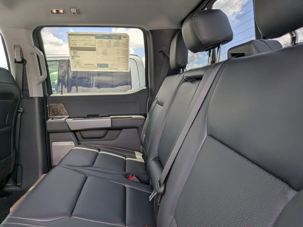 New 2026 Glacier Gray Metallic Tri-Coat Ford F-250® Lariat® image 18