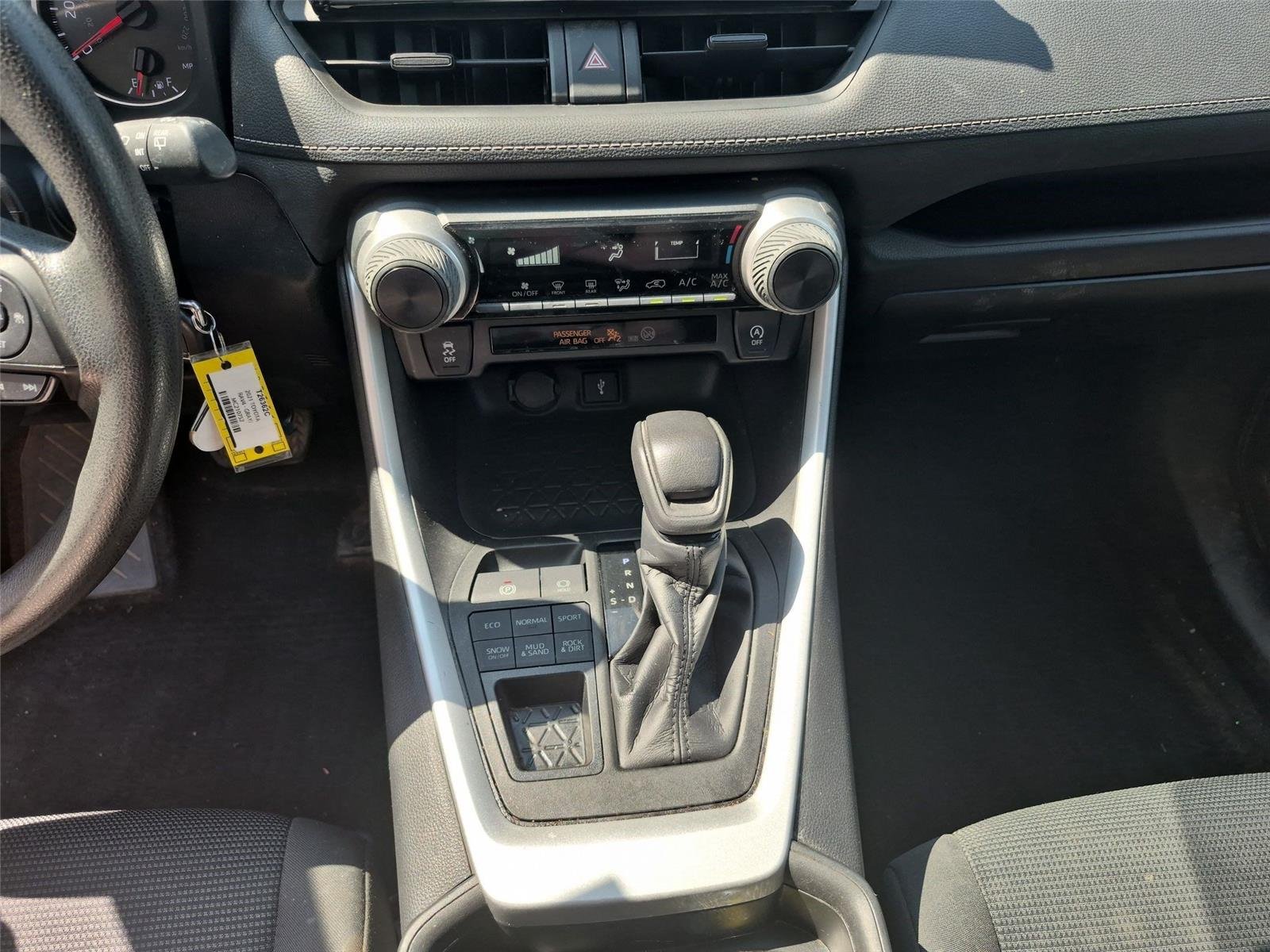 Used 2021 Magnetic Gray Metallic Toyota LE image 27