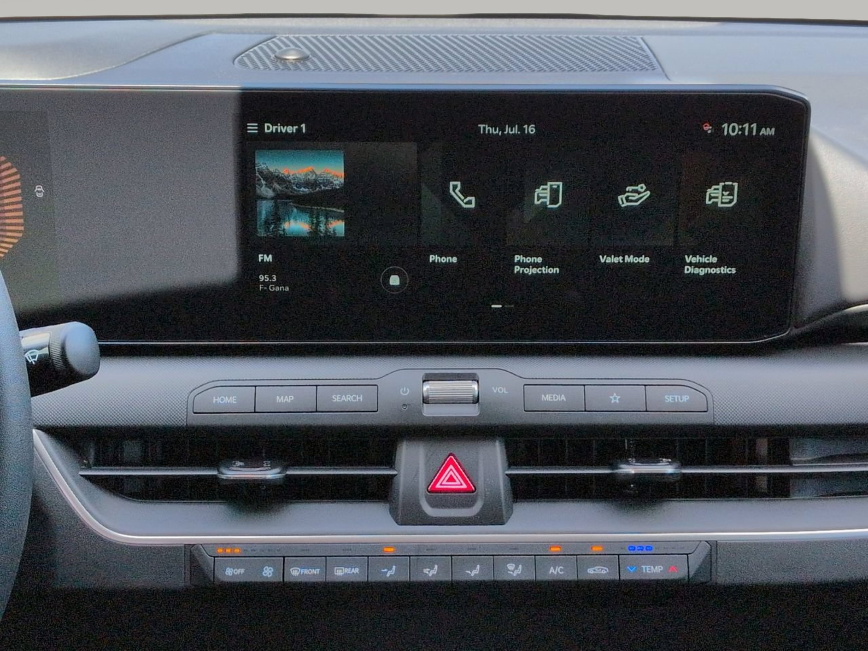New 2026 Snow White Pearl Kia LXS image 11