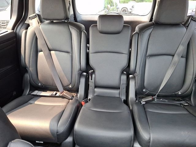 Used 2025  Honda EX-L image 19