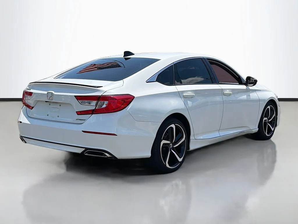 Used 2021 Platinum White Pearl Honda Sport image 5