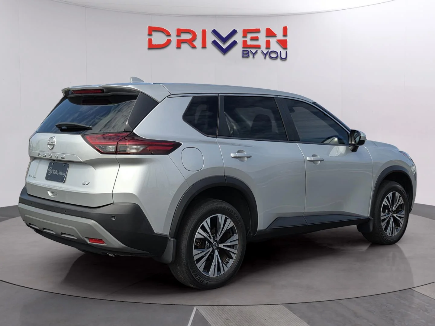 Used 2023 Brilliant Silver Metallic Nissan SV image 5