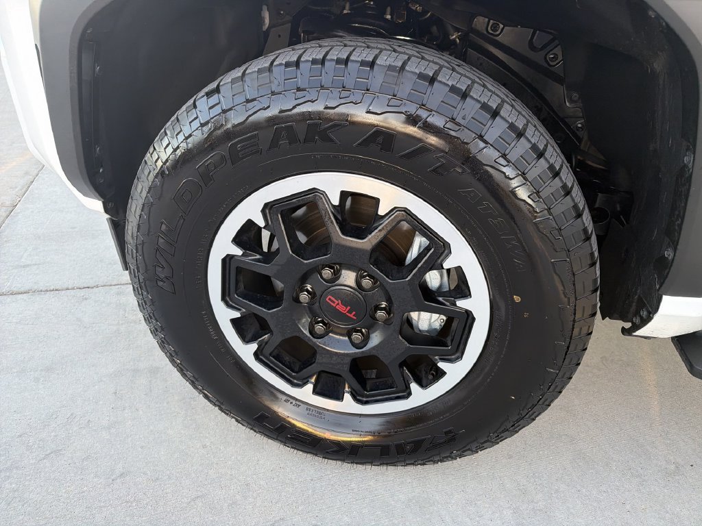 2025 Toyota 4Runner TRD Off-Road - Photo 31