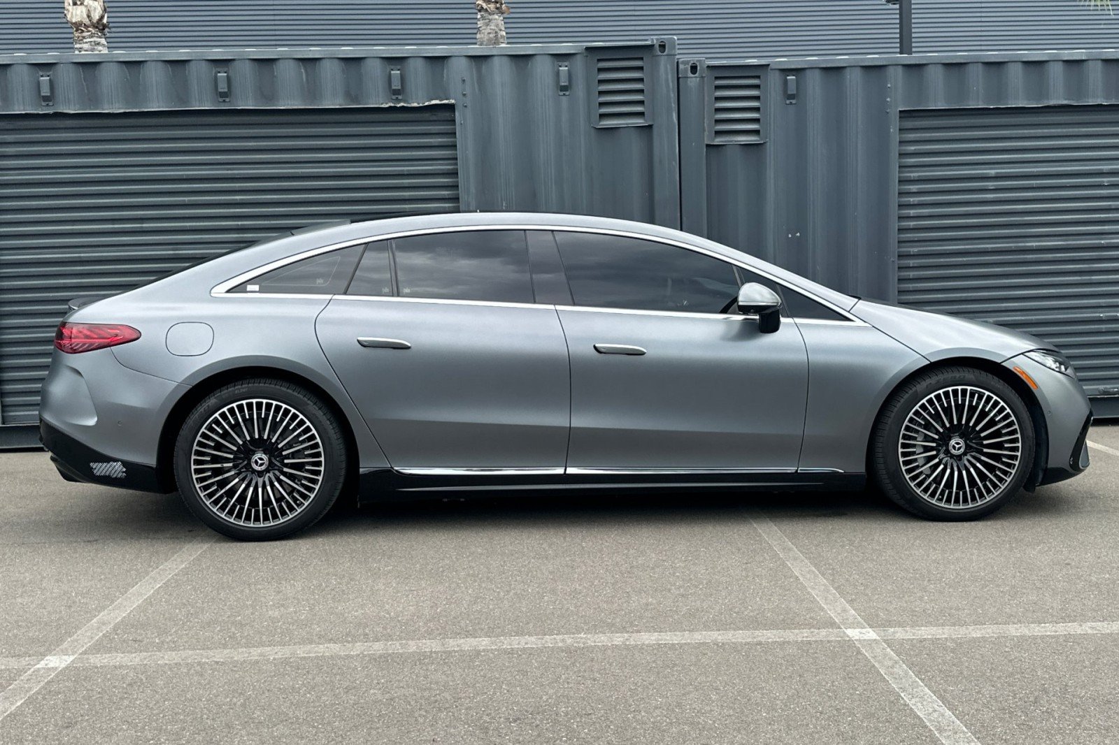 Used 2022 SELENITE GREY MAGNO Mercedes-Benz EQS 580 image 9