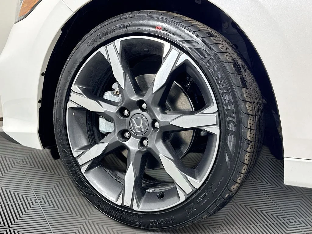 2026 Honda Civic Hatchback Sport Touring - Photo 24