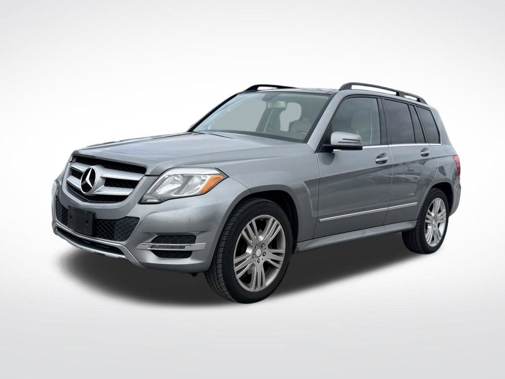 Used 2013 Silver Mercedes-Benz GLK 350 image 2