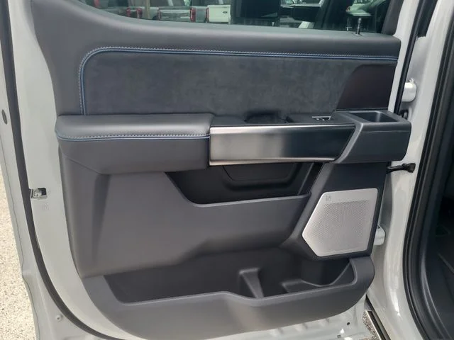 New 2026 Avalanche Ford Platinum image 11