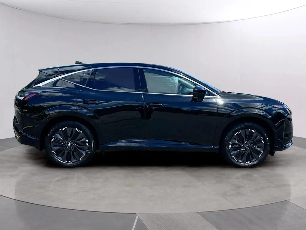 New 2026 Super Black Nissan Platinum image 2