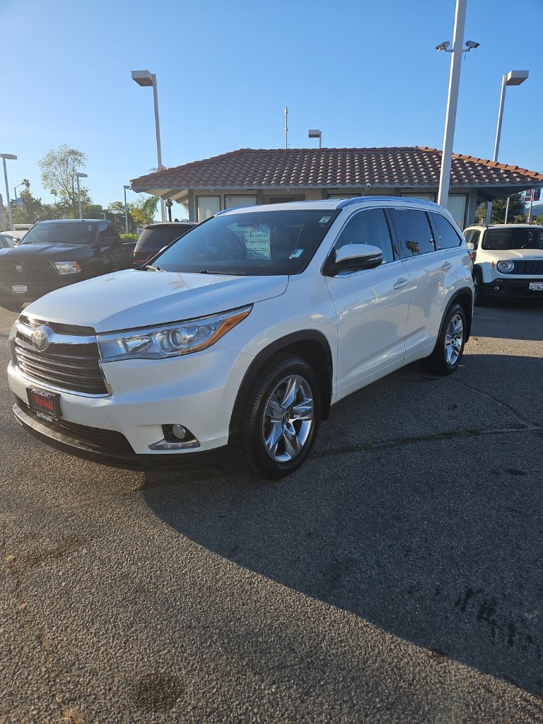 White 2016 Toyota Highlander SUV / Crossover All-Wheel Drive