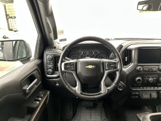 Used 2020 Silver Chevrolet LT image 15