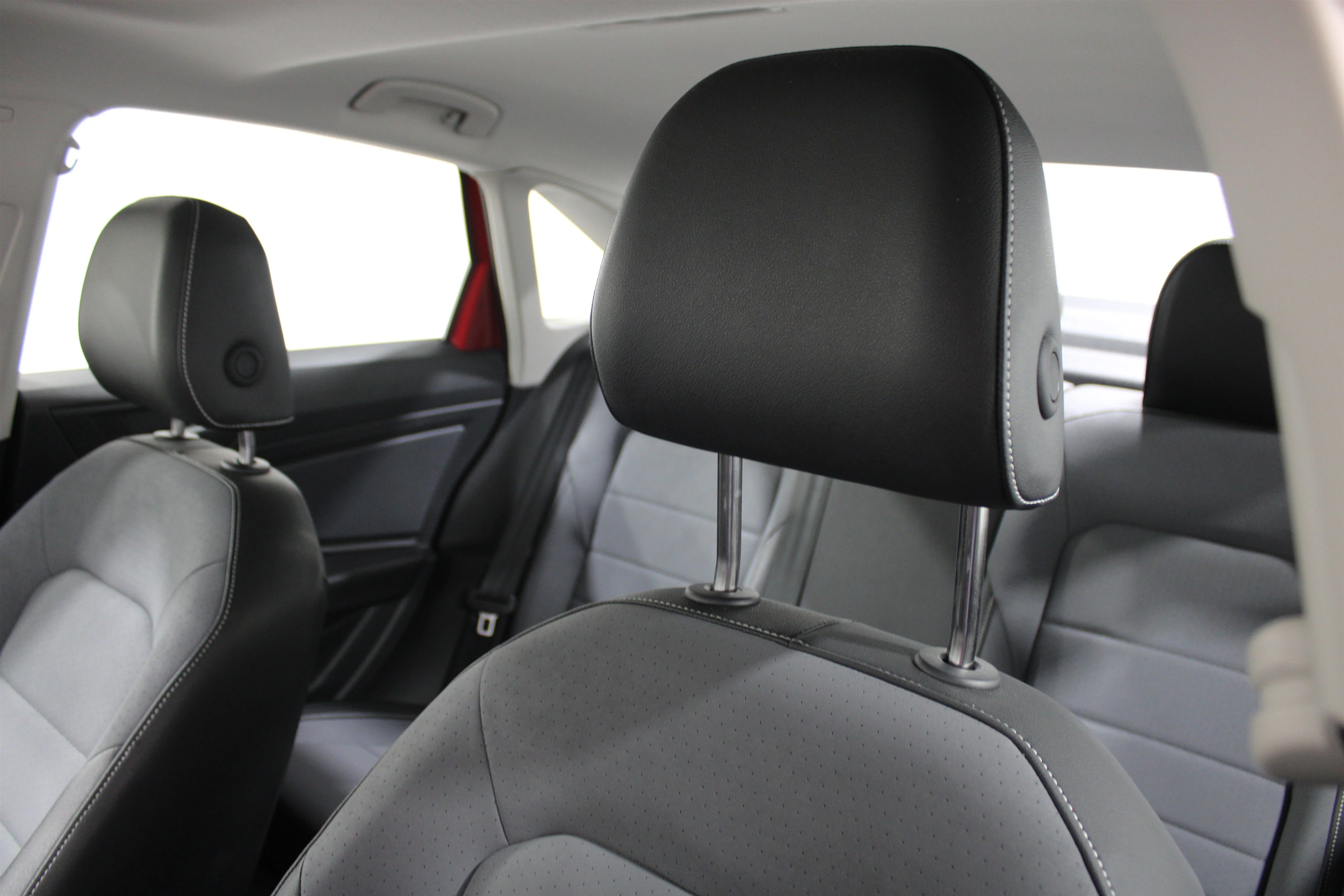 2025 Volkswagen Jetta SE - Photo 5